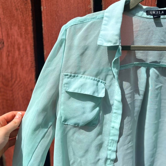 Mint green blouse - Picture 3 of 6